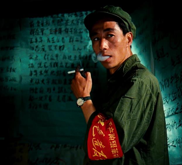 《戴手铐的旅客》电影:幸福与理想的青年追凶之路(2.4G完整版)