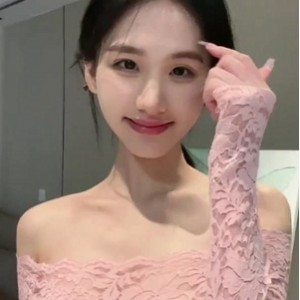 抖音红人-裴南苇-被男友安排线下 [4V-67M]