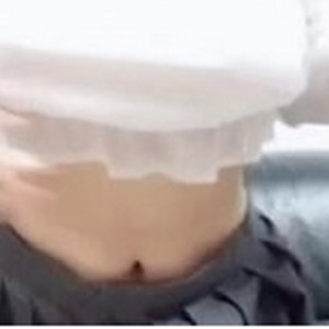 顶级女神（笔芯yo优优mi）白丝百褶裙首秀