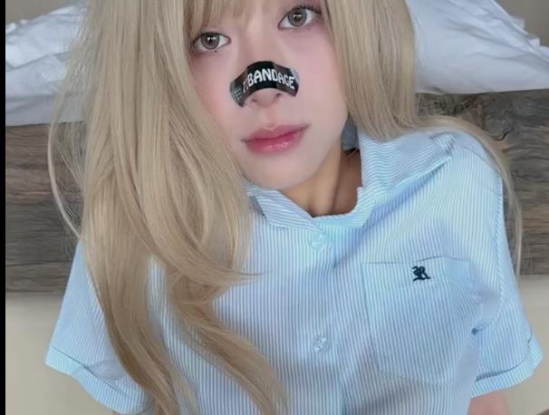 超人气！高颜值创可贴贴8月3日最新作+[1V-423M]