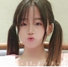 双马尾嫩妹《婷妹子》私拍视频