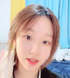 b站美女《落九川》早期视频曝光