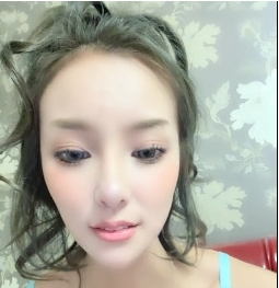 高颜值魔鬼身材优质一线天女神