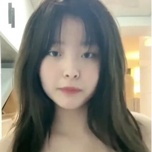 金主定制《洛宝》电梯楼道、停车场展示