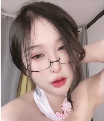 推特大长腿网红女神《羽柔子》露脸自娱自乐