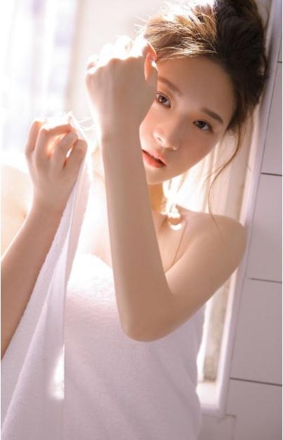 B站（仙姬）丝袜透明装