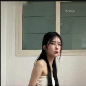 韩国反差女神尹公主收F~S拍自娱自乐潮P [5V-613M]