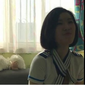 短发气质大学生带男友回家参观服装~[1V-505M]