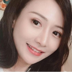 优质美女与男友噼里啦被散播