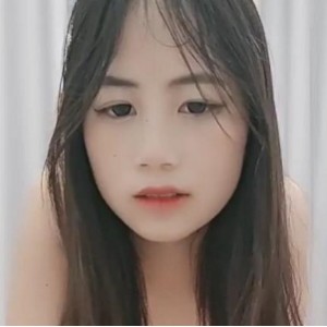 清纯学妹~苏依依 [4V-3.8G]