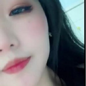 5月超级无敌漂亮又清纯的 9分超高颜值校园女神！ [1V-1.1G]