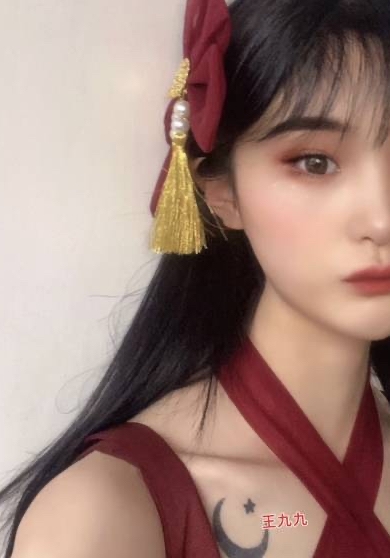 【补链】微博抖音快手月亮上的小女孩付费私房图片视频【309P+20V】285M【百度云】