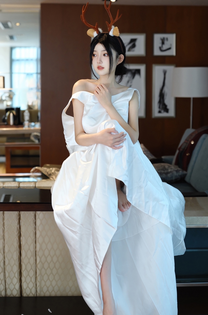 魔幻妖精『抖叔』+顶级女神『希威社』[28四人游+1V+862M+百度盘]