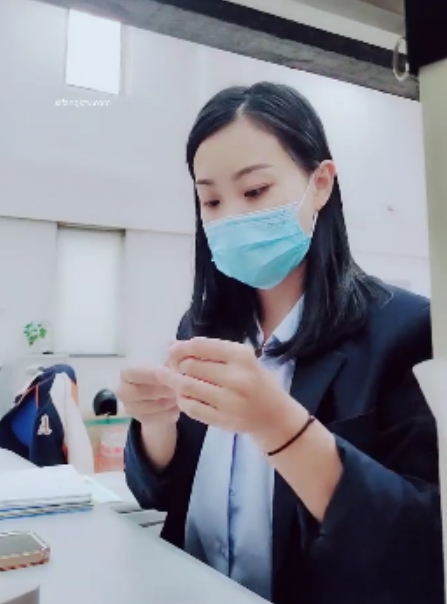 当同事面奇怪玩具+丫头等你+16v5.4g