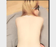 搭讪玩游戏弟弟忍不住来两炮【1V-892M】