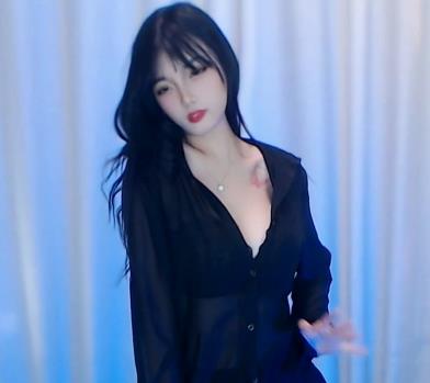 网易-梦甜+优质美女T衣舞+[1V-517M]