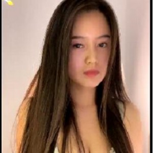 顶级尤物性感女神-S话不断 [1V-373M]