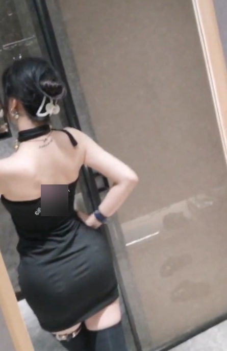 为赚学费的眼镜妹反差婊+涩涩侠+愿做爸爸的小小狗