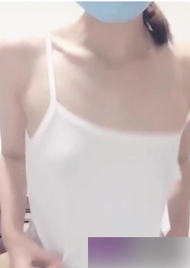 高中女生辍学在家直播作品一部