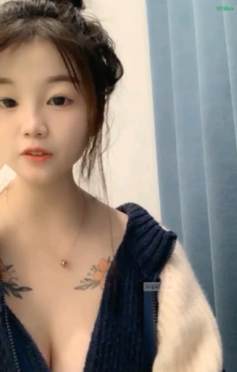 童颜大罩杯小仙女~【可可baby】两只胸前软肉长的比头还大!某处粉嫩无比~尤物啊【1v5.88G百度云】