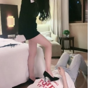 【司宁青】气质车模黑丝高跟诱惑-吐口水吃/黑丝擦嘴/踩踏碾压 bf27288