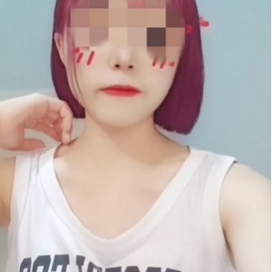 兄妹乱来大神《想草自己的妹妹》??端午放假回家草妹妹【0.6G】