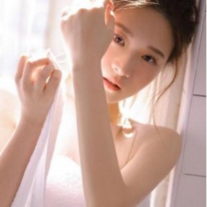 B站（仙姬いじ）幻想凉姬透明丝袜