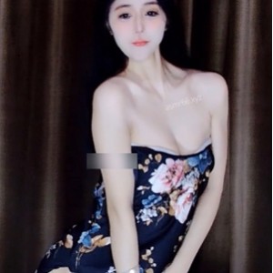 [转载搬运] CC 欣彤 土豪群定制热舞 [2V+390MB][百度盘]