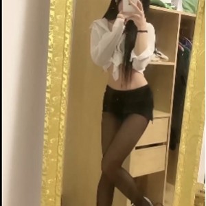 半糖主播【脑袋困掉了】福利视频[9V 526MB 百度盘]