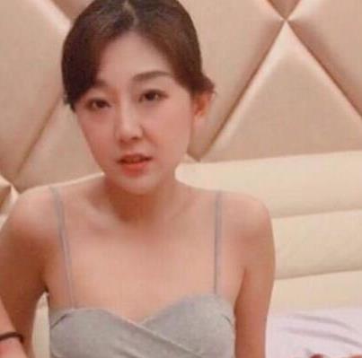 这一脚很贵已婚少女（酱mikic）与土豪胖粉丝有尺度完美露脸