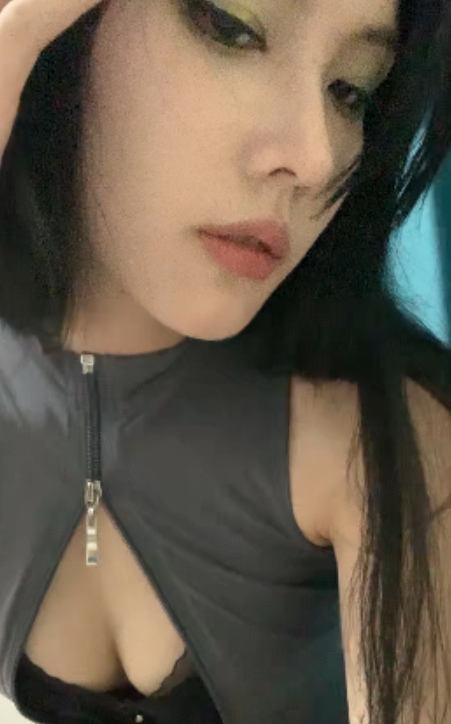 足系列精品-易直播颜值主播-胆胆-未展示土豪定制原版+1V,1.75G+百度云