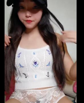 女神级的清纯妹妹毛比我头发还多【1V-1.87G】