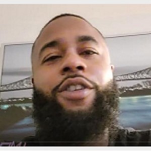 黑人大胡子哥约华裔高颜值少妇剧情演绎卧室互动