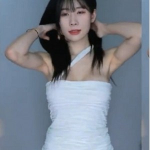 【韩国BJ主播】黛娜+高端专业女团成员19+/诱惑漏底舞蹈等 41v