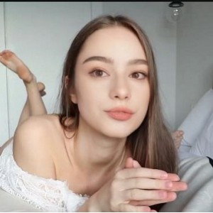 优质万人求购各大外网平台优质网红反差女神Dasha [5V-1.7G]