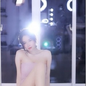 小恩雅毛衣韩版宽松时尚百搭纯色套头衫高品质韩版宽松时尚百搭