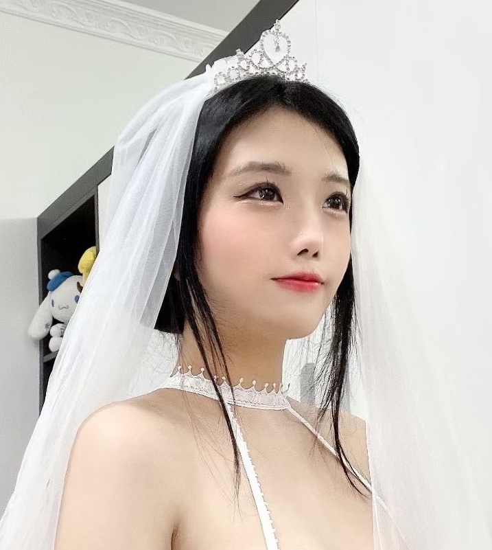 喵四+剧情婚纱+8v1.45g