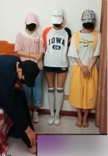 三个学生妹R偿直播作品一部