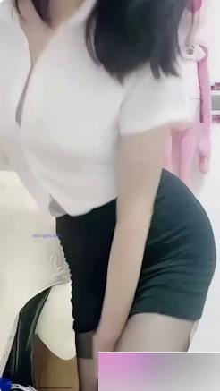 斗鱼现役女主播+鱼鱼不甜作品三部