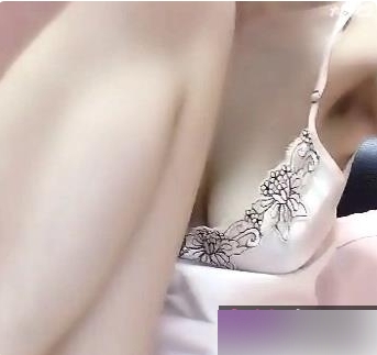 御姐女主播+萌黛直播作品一部