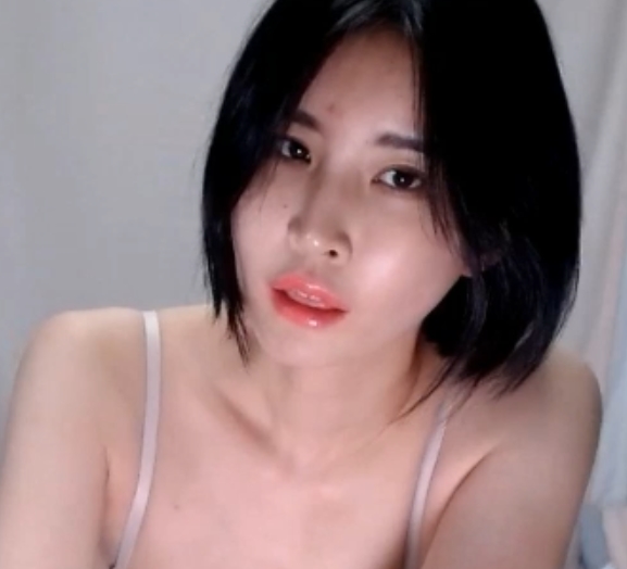 韩国主播+ekgp+H级feng+ru+fei+tun御姐甩奶按摩+17.4GG