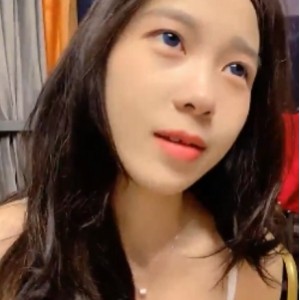 反差婊 月月嗷 310v170.8g