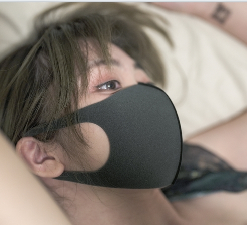 虎牙顶流美女网红《HongKongDoll玩偶姐姐》最新作品互动练习手册_完整合集