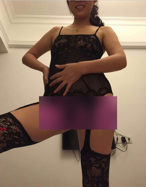 某推宅男圈力求稀缺资源(高端Y妻群)内部真实浮力资源散播露脸绝版合集【NVNP4.5G】