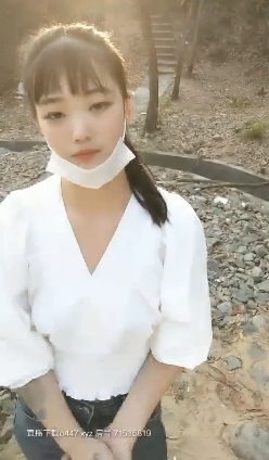 斗鱼宅男圈私传散播绝版清纯幼齿素人美女【素人私拍】(S气妹子)室外车阵野外展示绝版视频合集_1.42GB