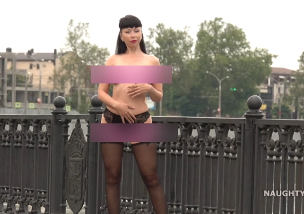 某推超人气诡异奇特风成熟女人欧美展示大神（naughty_lada）完整合集【33V6.5G】