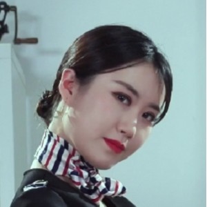 [转载搬运] 黑丝服装空姐美腿 子晴[1V228M 百度云资源] [1V+228M][百度盘]