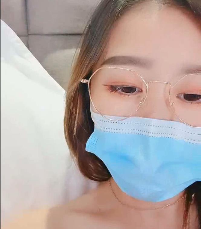 虎牙新晋超级人气宅男粉心目中的粉嫩女神优质干净神秘处神（pretty小语儿）最新噼里啦合集【21v17.8G】