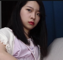 [转载搬运]+Sexy+Asian+Girls+FeetYiYi+展示她性感的油亮肉丝小脚丫+[1V+987M][百度盘]