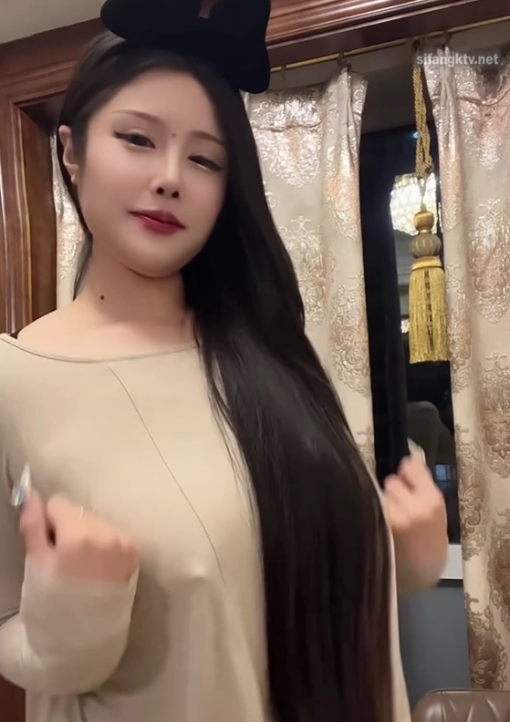 快手超级大猫女神(宋星星)土豪定制一对一视频